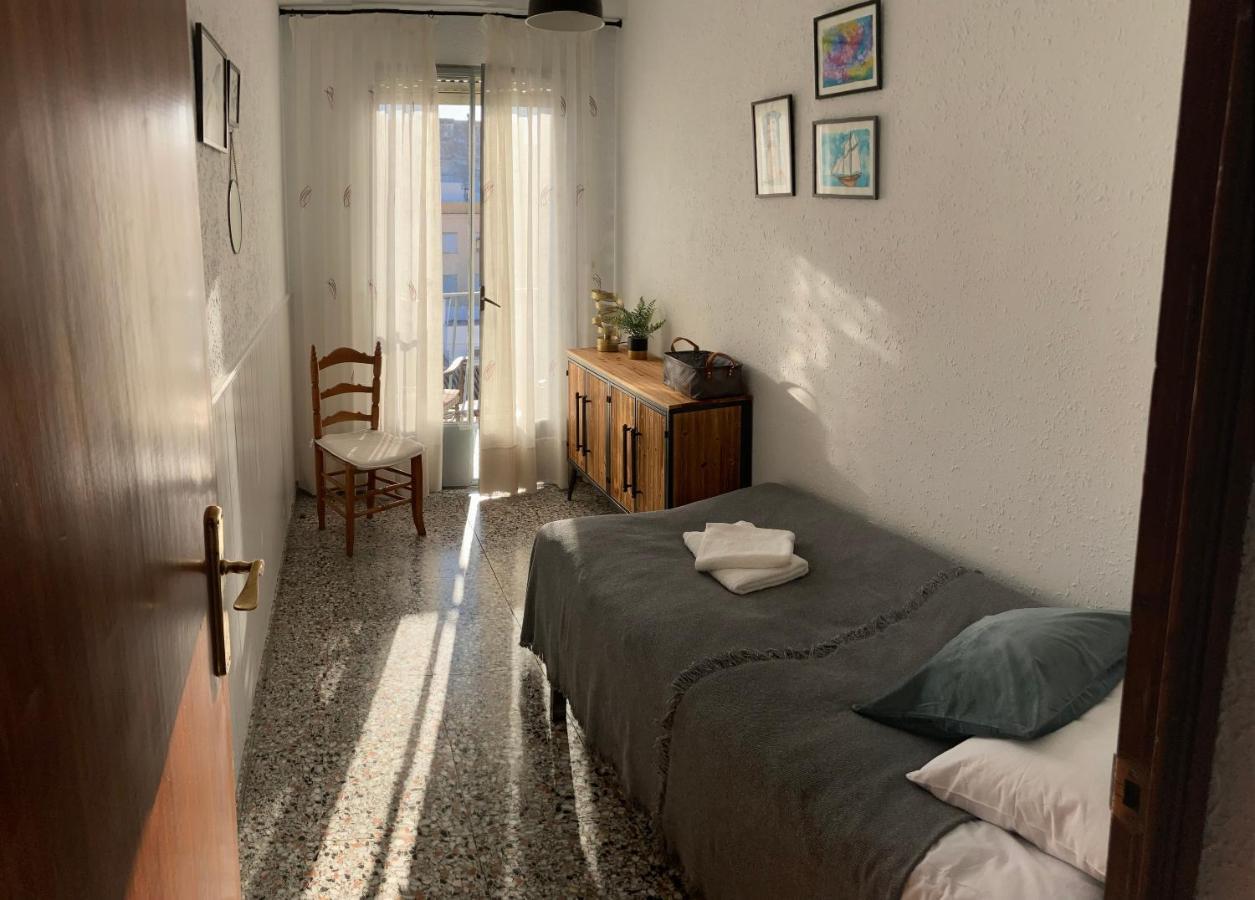 Apartamento Tres Soles Solo Familias Гандия Екстериор снимка