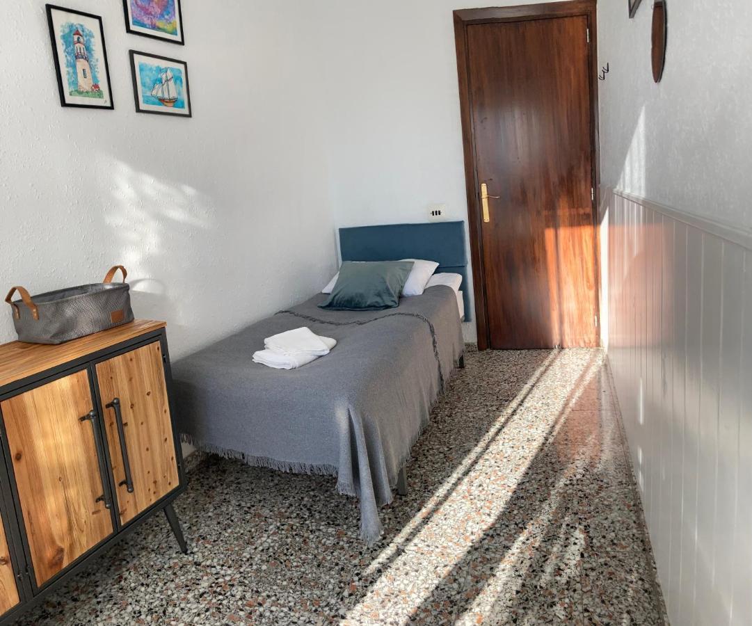 Apartamento Tres Soles Solo Familias Гандия Екстериор снимка